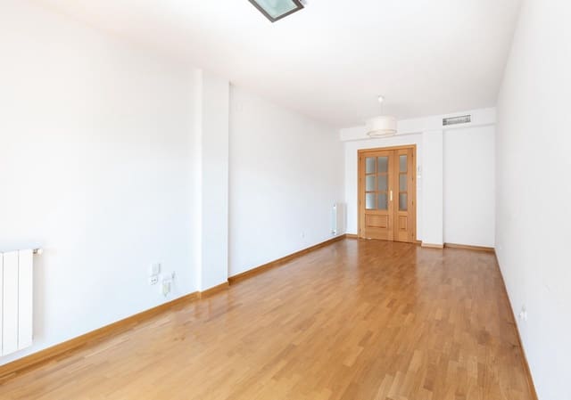 3 camera da letto Appartamento in vendita in Granada città con piscina garage - 359.000 € (Rif: 10086237)
