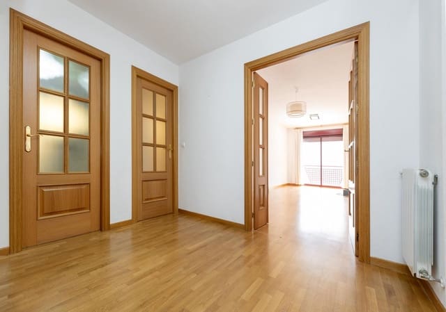 3 camera da letto Appartamento in vendita in Granada città con piscina garage - 359.000 € (Rif: 10086237)