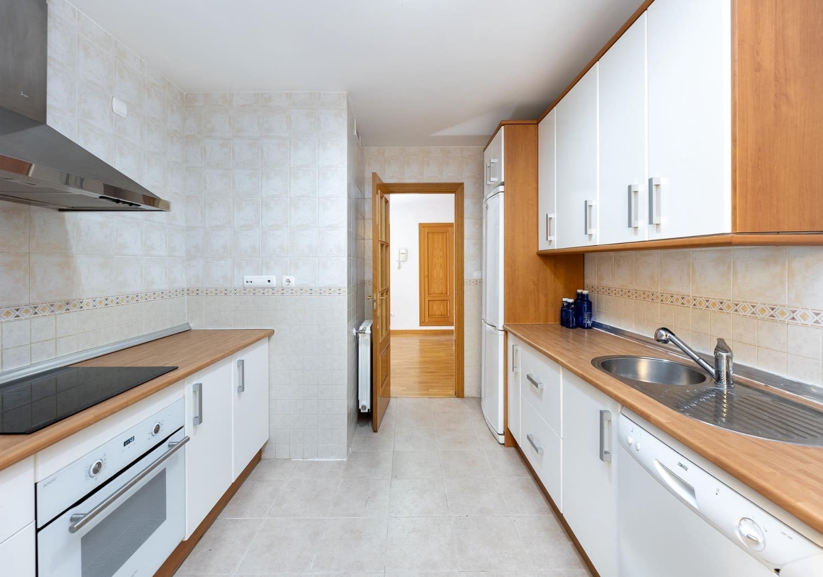3 sovrum Lägenhet till salu i Granada stad med pool garage - 359 000 € (Ref: 10086237)