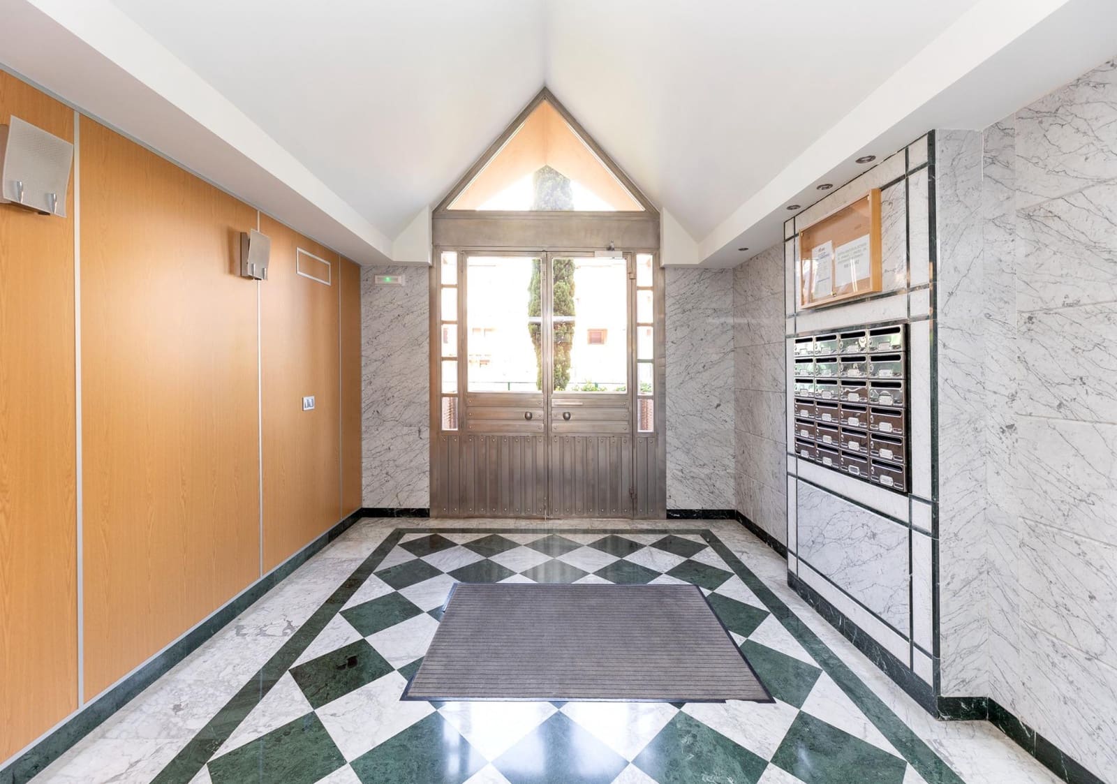 3 sovrum Lägenhet till salu i Granada stad med pool garage - 359 000 € (Ref: 10086237)