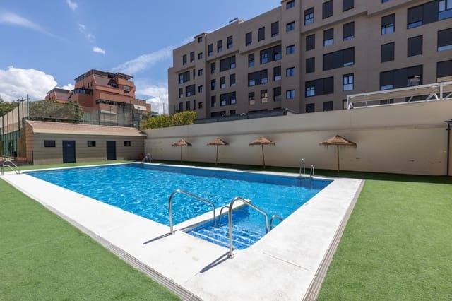 2 slaapkamer Flat te koop in Avda. Federico Garcia Lorca - Nueva Estación Autobuses, Granada stad met zwembad garage - € 292.000 (Ref: 10086239)