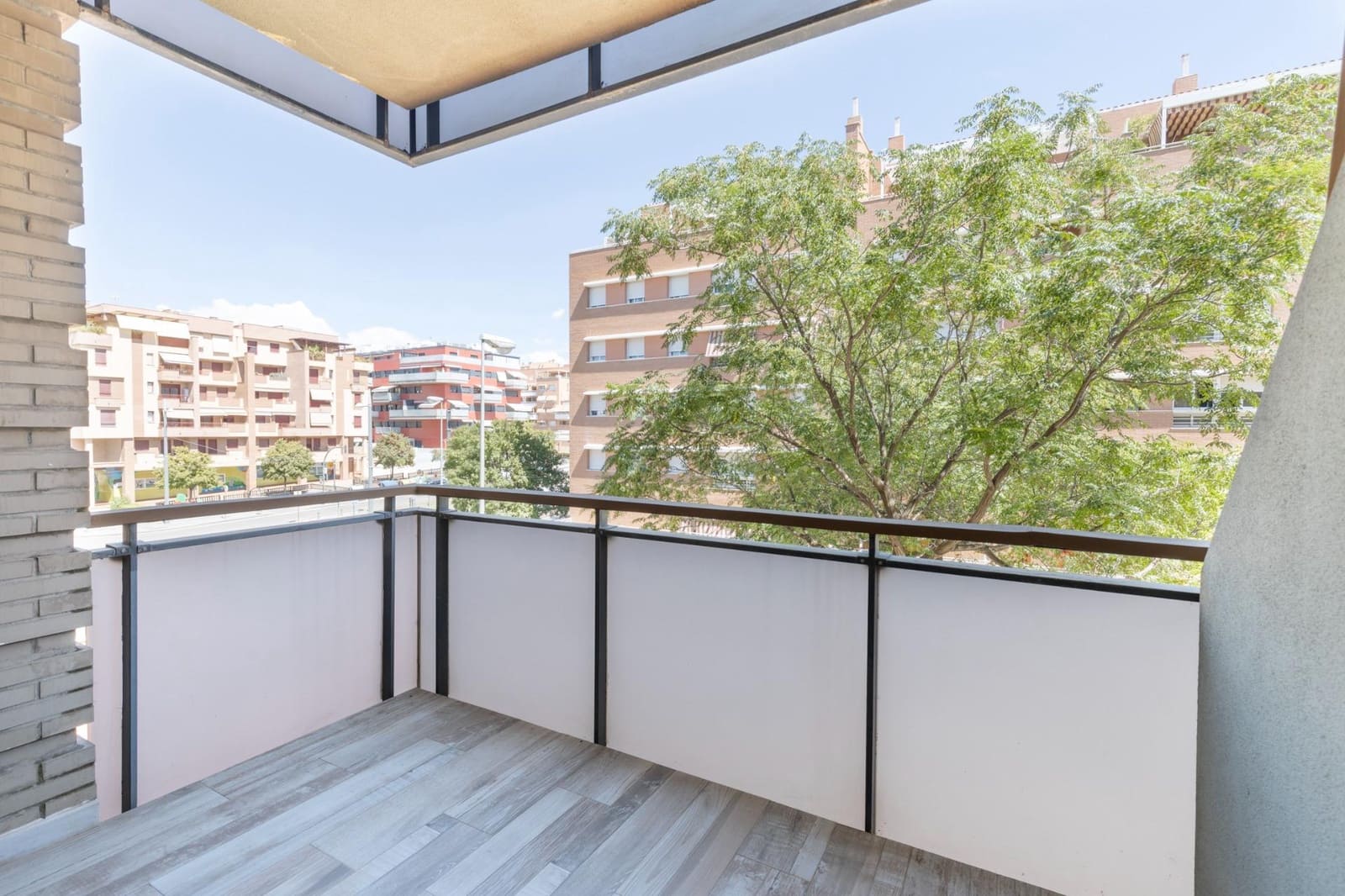2 Zimmer Wohnung zu verkaufen in Granada Stadt mit Pool Garage - 292.000 € (Ref: 10086239)