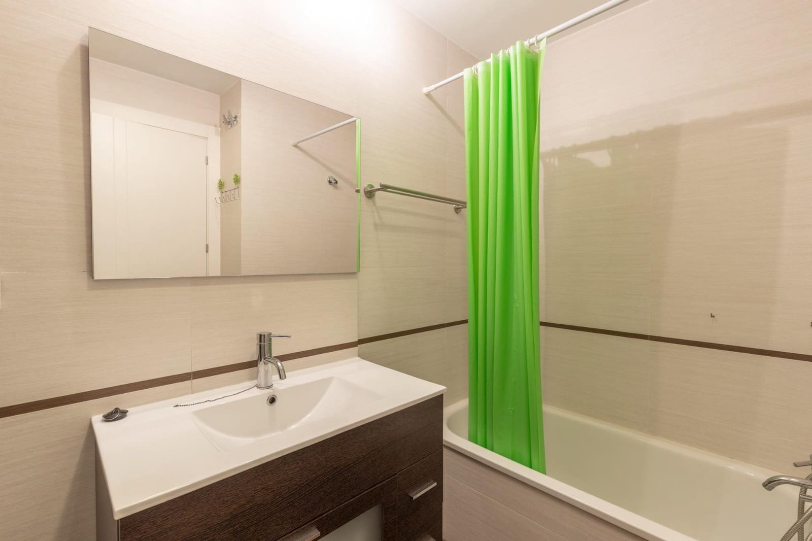 2 Zimmer Wohnung zu verkaufen in Granada Stadt mit Pool Garage - 292.000 € (Ref: 10086239)
