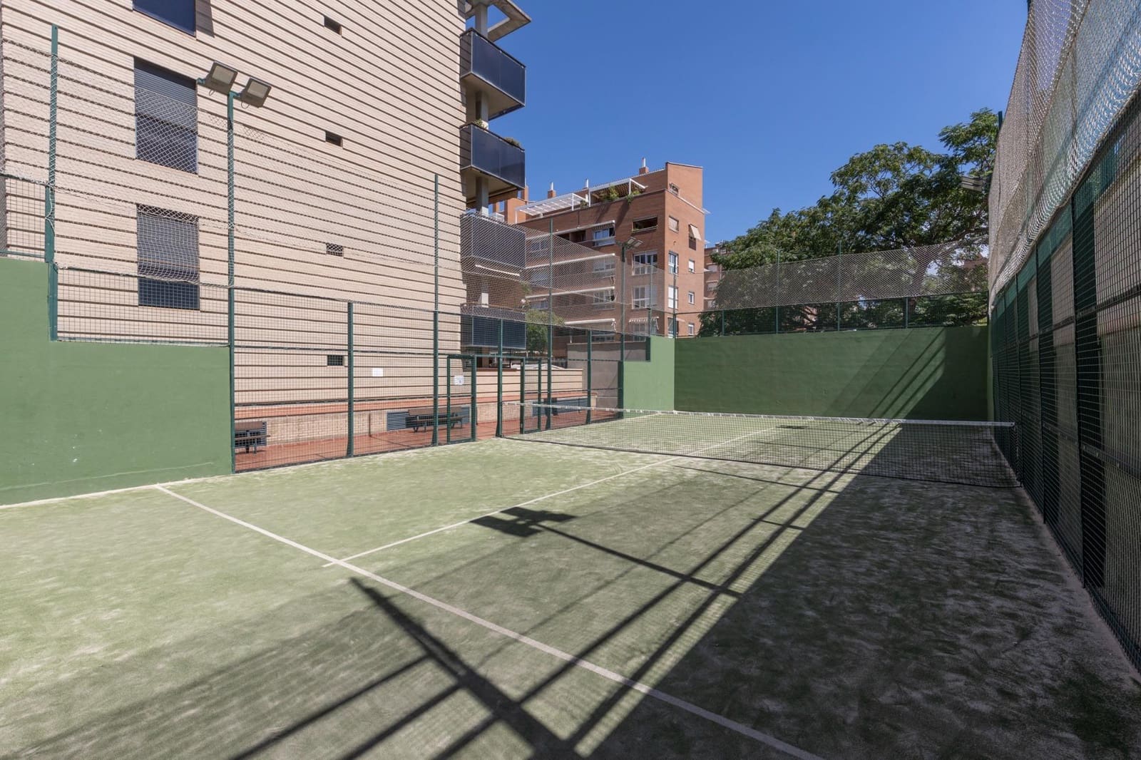 2 Zimmer Wohnung zu verkaufen in Granada Stadt mit Pool Garage - 292.000 € (Ref: 10086239)