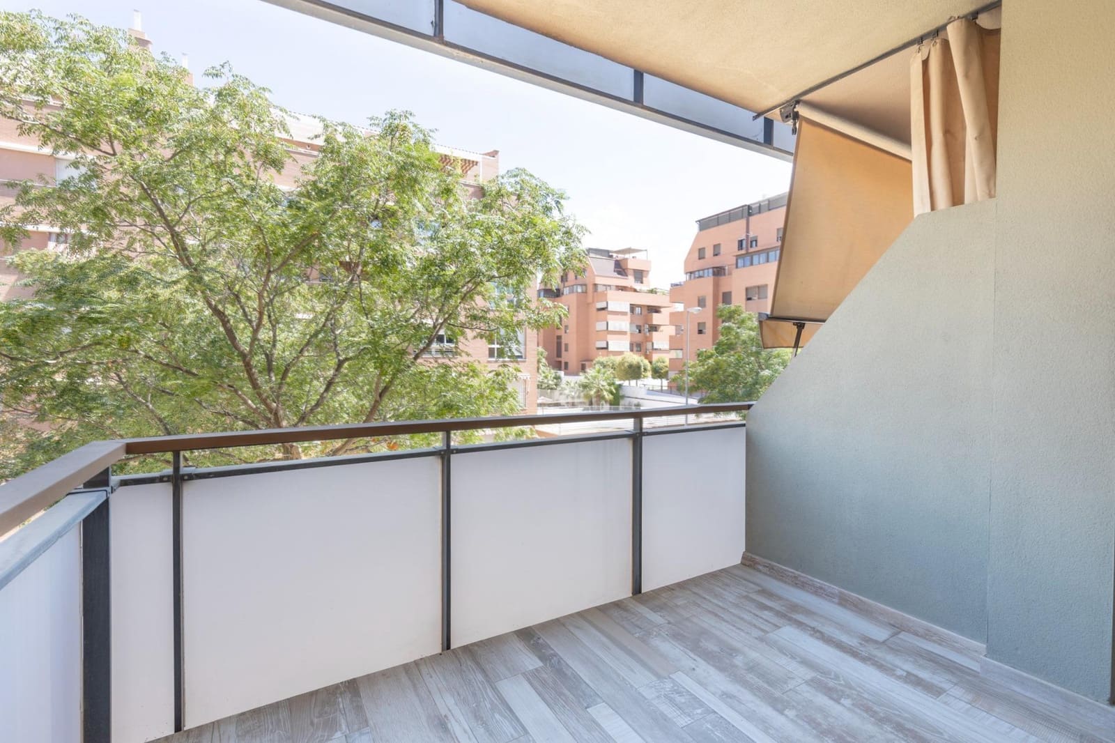 2 Zimmer Wohnung zu verkaufen in Granada Stadt mit Pool Garage - 292.000 € (Ref: 10086239)