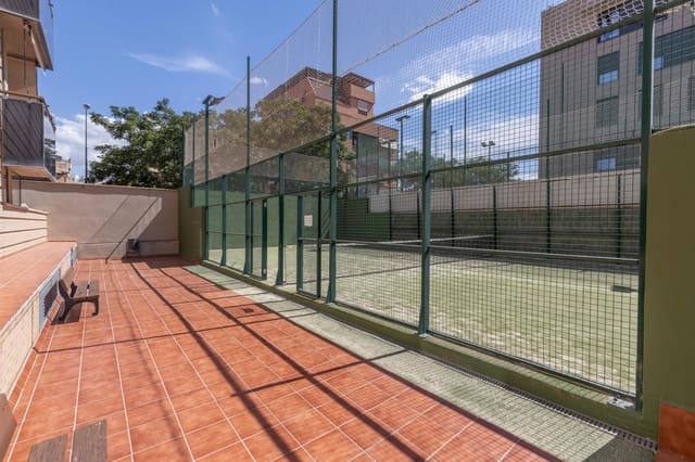 2 slaapkamer Flat te koop in Avda. Federico Garcia Lorca - Nueva Estación Autobuses, Granada stad met zwembad garage - € 292.000 (Ref: 10086239)