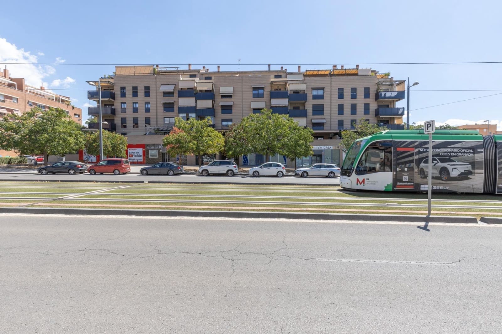 2 Zimmer Wohnung zu verkaufen in Granada Stadt mit Pool Garage - 292.000 € (Ref: 10086239)