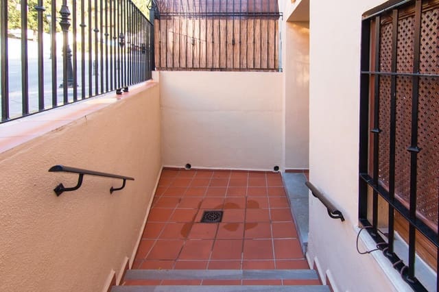 2 chambre Appartement à vendre à Grenade ville avec garage - 305 000 € (Ref: 10086243)