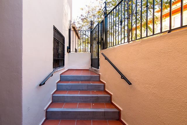 2 chambre Appartement à vendre à Grenade ville avec garage - 305 000 € (Ref: 10086243)
