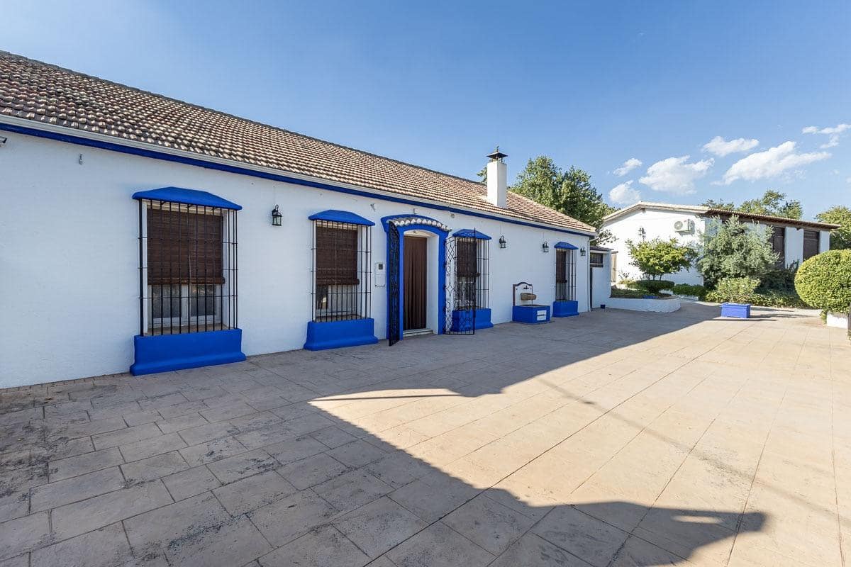 5 Zimmer Villa zu verkaufen in Illora mit Pool Garage - 650.000 € (Ref: 10098470)