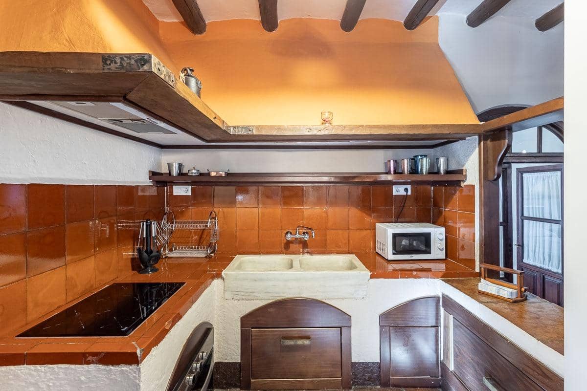 5 Zimmer Villa zu verkaufen in Illora mit Pool Garage - 650.000 € (Ref: 10098470)