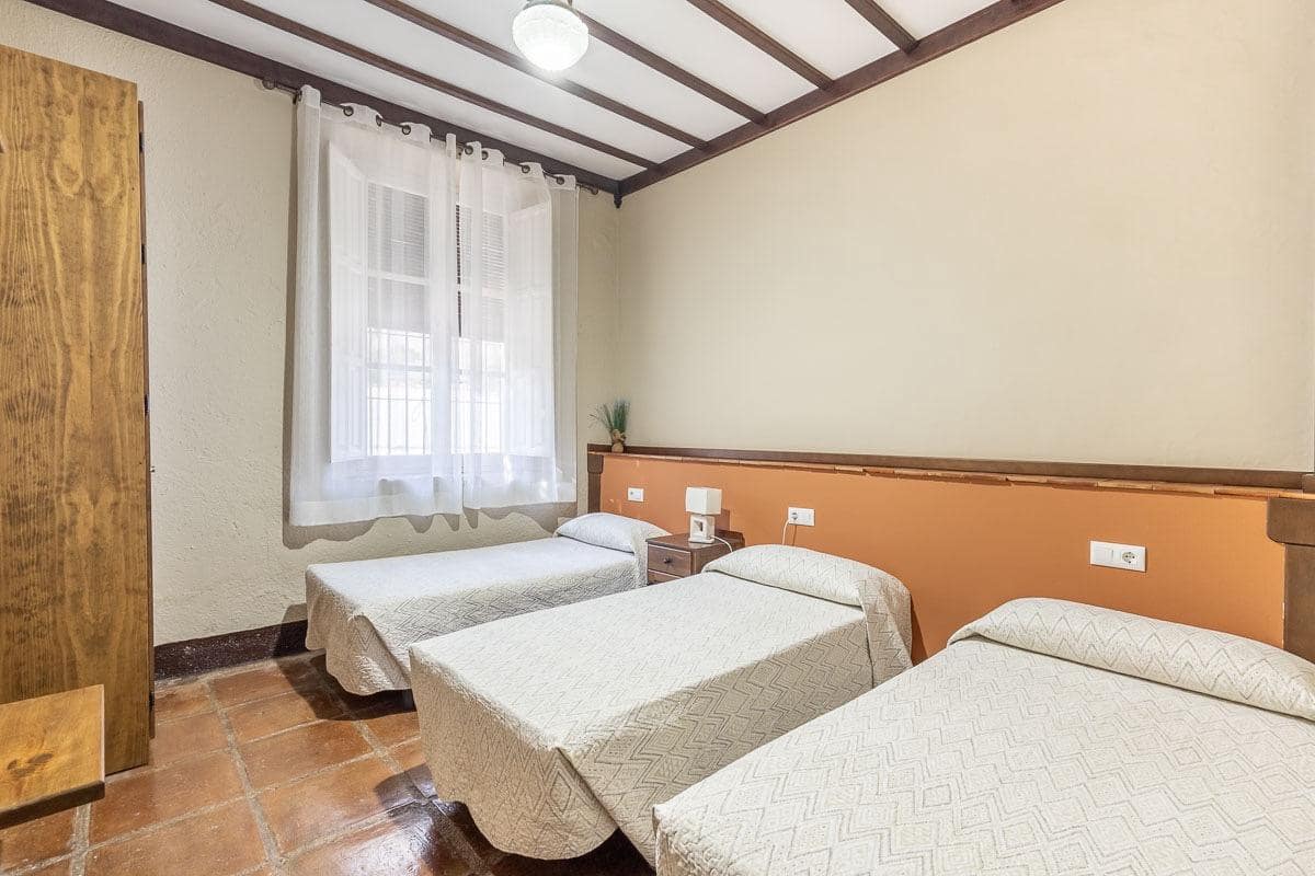 5 Zimmer Villa zu verkaufen in Illora mit Pool Garage - 650.000 € (Ref: 10098470)