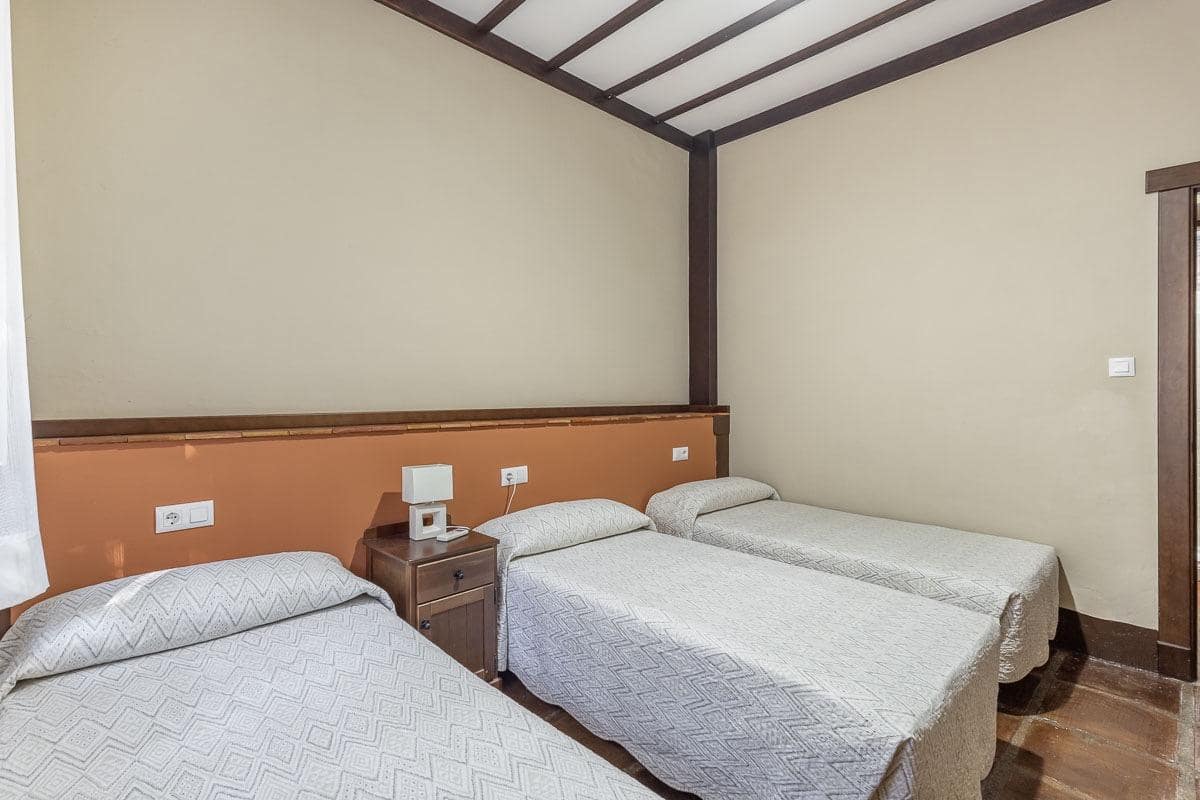5 Zimmer Villa zu verkaufen in Illora mit Pool Garage - 650.000 € (Ref: 10098470)
