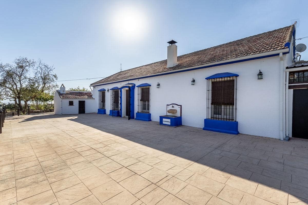 5 Zimmer Villa zu verkaufen in Illora mit Pool Garage - 650.000 € (Ref: 10098470)