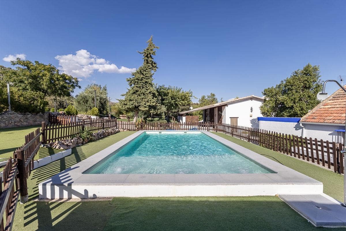 5 Zimmer Villa zu verkaufen in Illora mit Pool Garage - 650.000 € (Ref: 10098470)