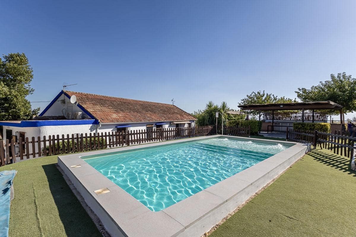 5 Zimmer Villa zu verkaufen in Illora mit Pool Garage - 650.000 € (Ref: 10098470)