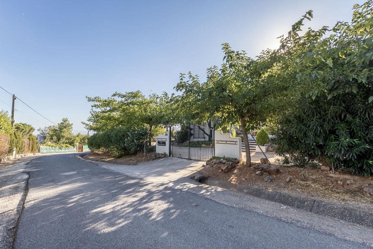 5 Zimmer Villa zu verkaufen in Illora mit Pool Garage - 650.000 € (Ref: 10098470)