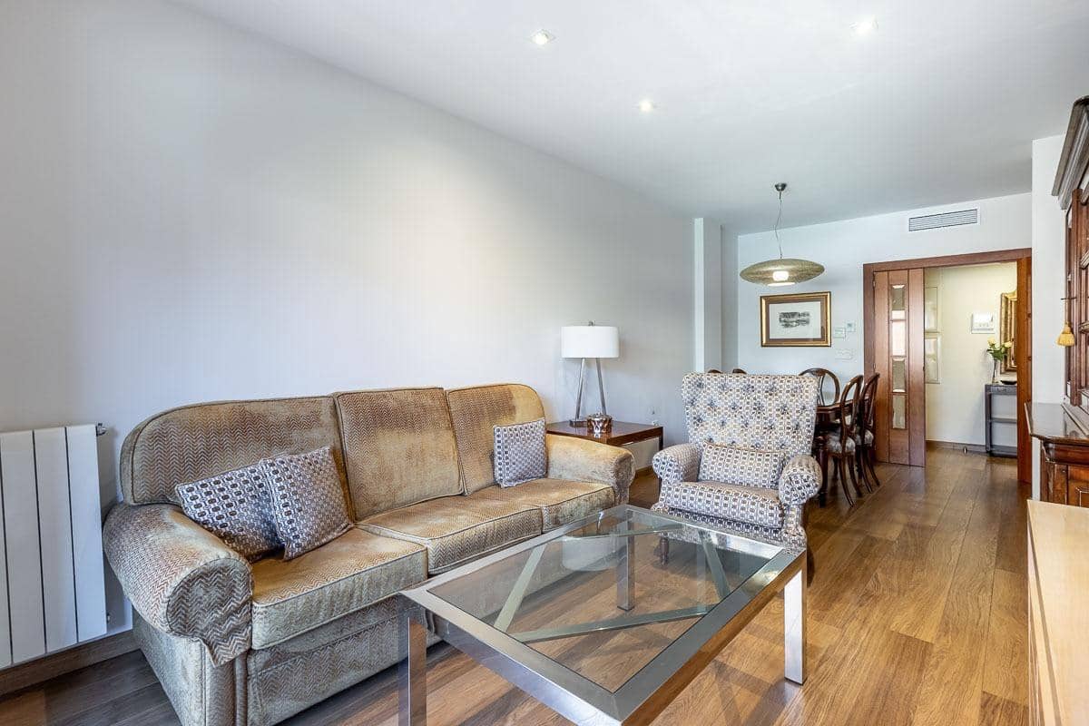 3 quarto Apartamento para venda em Granada cidade com piscina garagem - 498 000 € (Ref: 10098471)