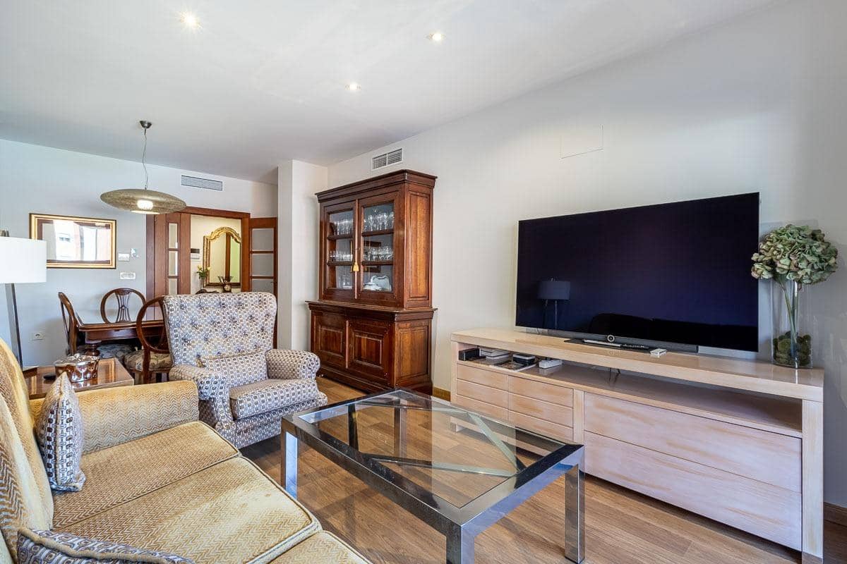 3 quarto Apartamento para venda em Granada cidade com piscina garagem - 498 000 € (Ref: 10098471)