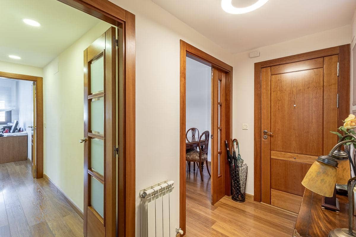3 quarto Apartamento para venda em Granada cidade com piscina garagem - 498 000 € (Ref: 10098471)
