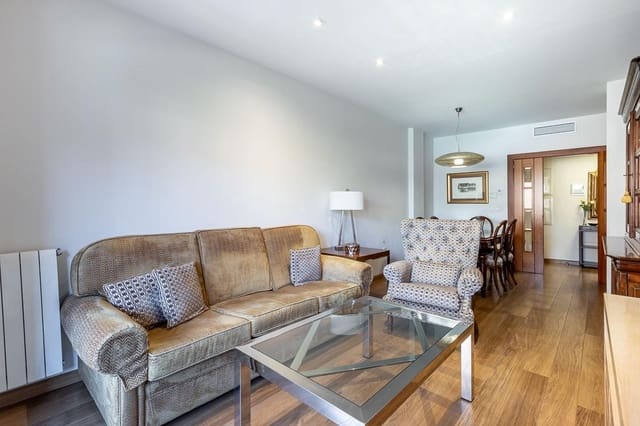 3 quarto Apartamento para venda em Granada cidade com piscina garagem - 498 000 € (Ref: 10098471)