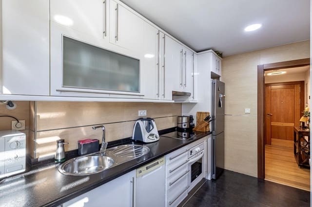 3 quarto Apartamento para venda em Granada cidade com piscina garagem - 498 000 € (Ref: 10098471)