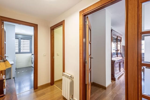 3 quarto Apartamento para venda em Granada cidade com piscina garagem - 498 000 € (Ref: 10098471)