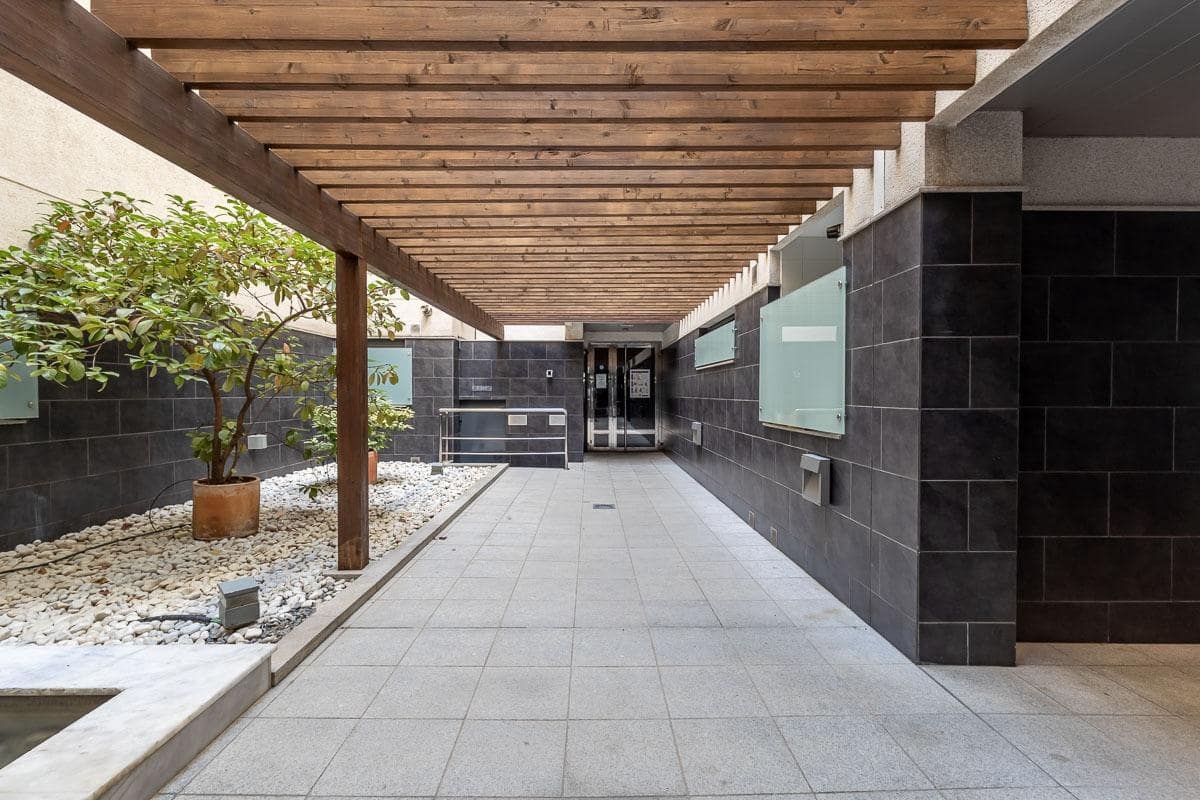 3 quarto Apartamento para venda em Granada cidade com piscina garagem - 498 000 € (Ref: 10098471)