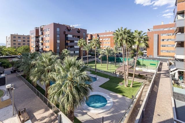3 quarto Apartamento para venda em Granada cidade com piscina garagem - 498 000 € (Ref: 10098471)