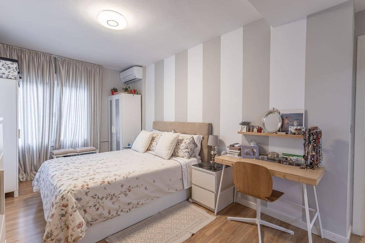 5 sovrum Lägenhet till salu i Granada stad med pool garage - 849 000 € (Ref: 10109757)