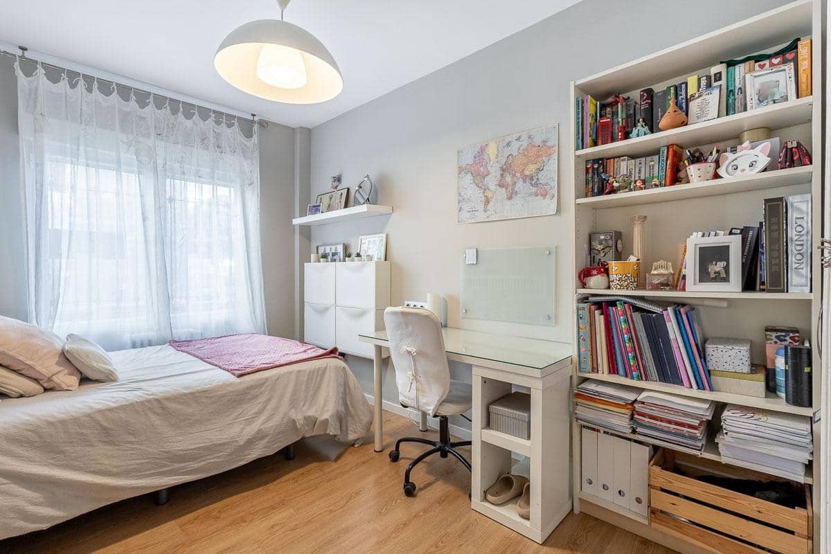 5 sovrum Lägenhet till salu i Granada stad med pool garage - 849 000 € (Ref: 10109757)
