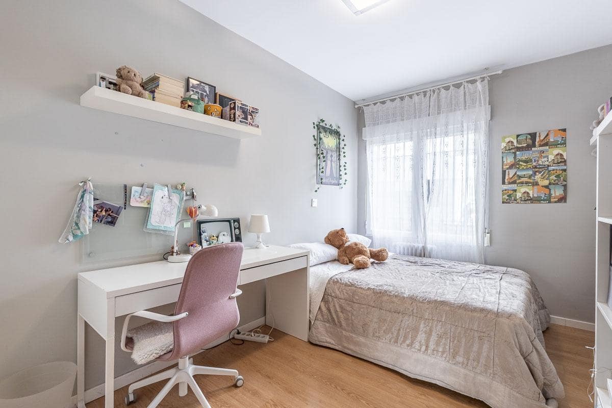 5 sovrum Lägenhet till salu i Granada stad med pool garage - 849 000 € (Ref: 10109757)