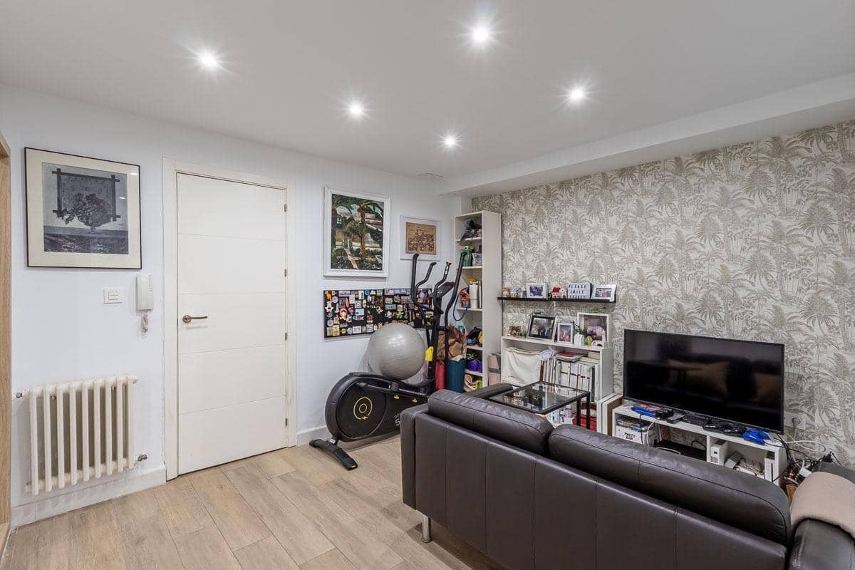 5 sovrum Lägenhet till salu i Granada stad med pool garage - 849 000 € (Ref: 10109757)