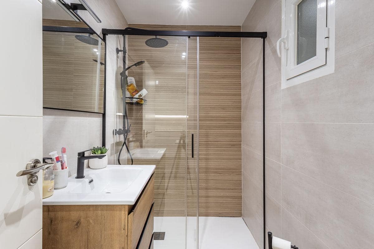 5 sovrum Lägenhet till salu i Granada stad med pool garage - 849 000 € (Ref: 10109757)