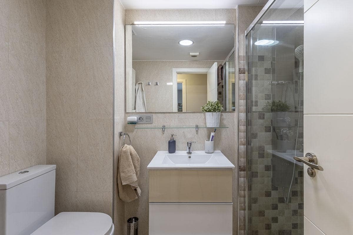 5 sovrum Lägenhet till salu i Granada stad med pool garage - 849 000 € (Ref: 10109757)