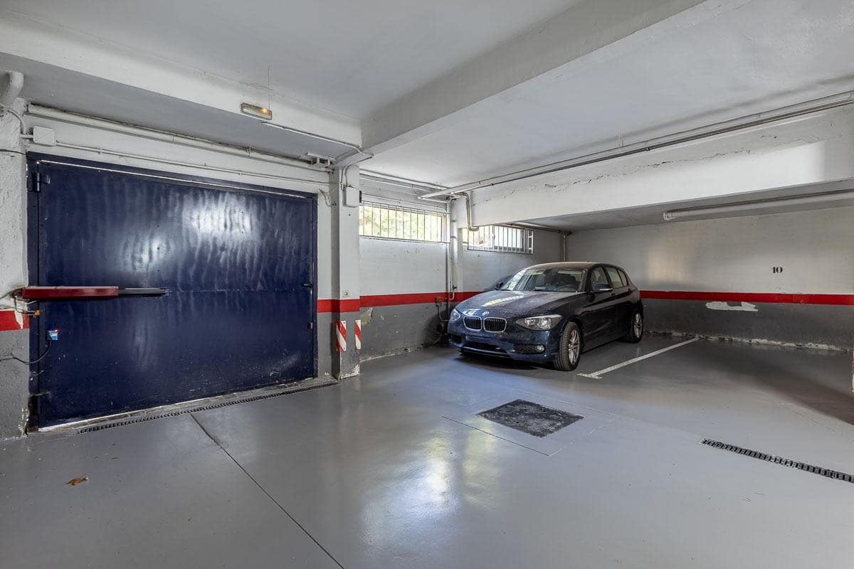5 sovrum Lägenhet till salu i Granada stad med pool garage - 849 000 € (Ref: 10109757)