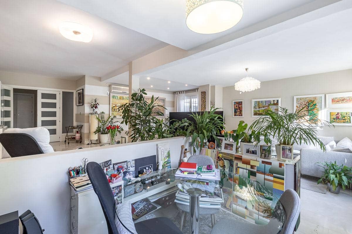 5 sovrum Lägenhet till salu i Granada stad med pool garage - 849 000 € (Ref: 10109757)