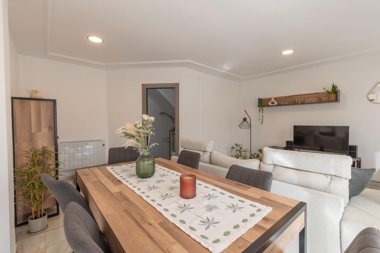 3 bedroom Terraced Villa for sale in Cenes de la Vega with pool garage - € 220,000 (Ref: 10109758)