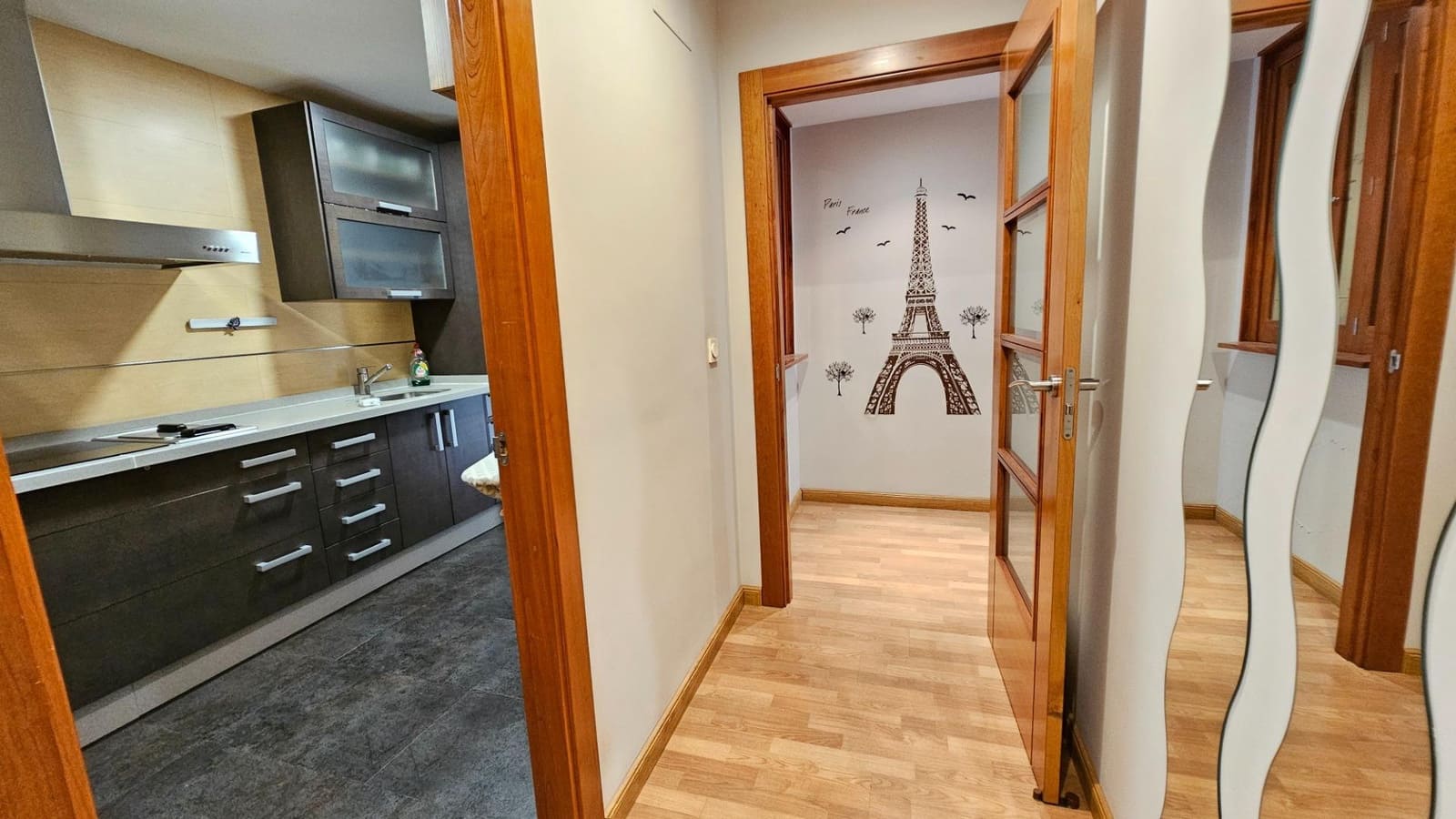 2 soverom Leilighet til leie i Granada by med svømmebasseng garasje - € 1 050 (Ref: 10129564)