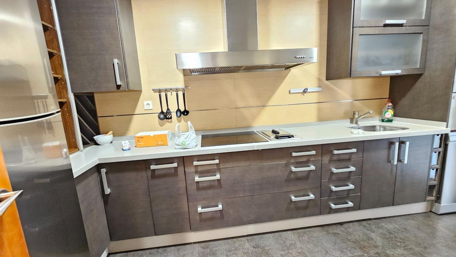 2 soverom Leilighet til leie i Granada by med svømmebasseng garasje - € 1 050 (Ref: 10129564)