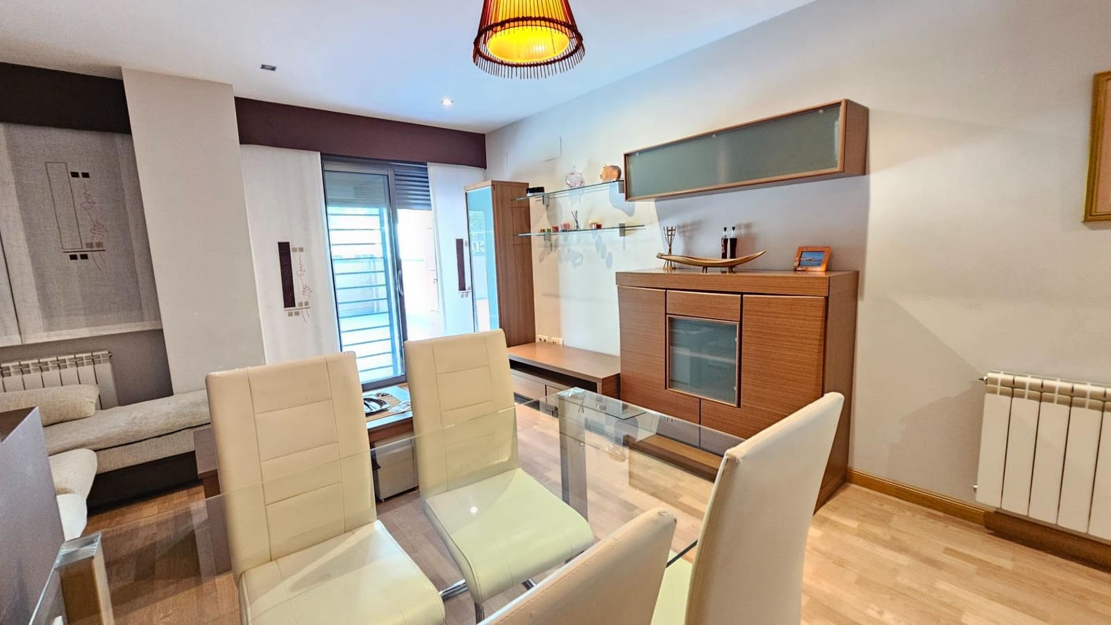 2 soverom Leilighet til leie i Granada by med svømmebasseng garasje - € 1 050 (Ref: 10129564)