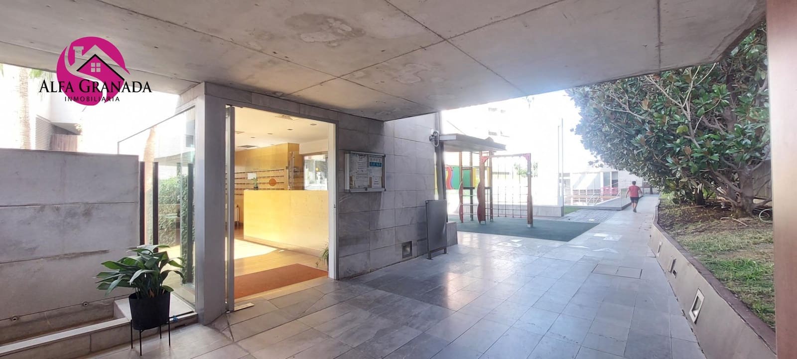 1 soverom Leilighet til leie i Granada by med svømmebasseng garasje - € 750 (Ref: 10147190)