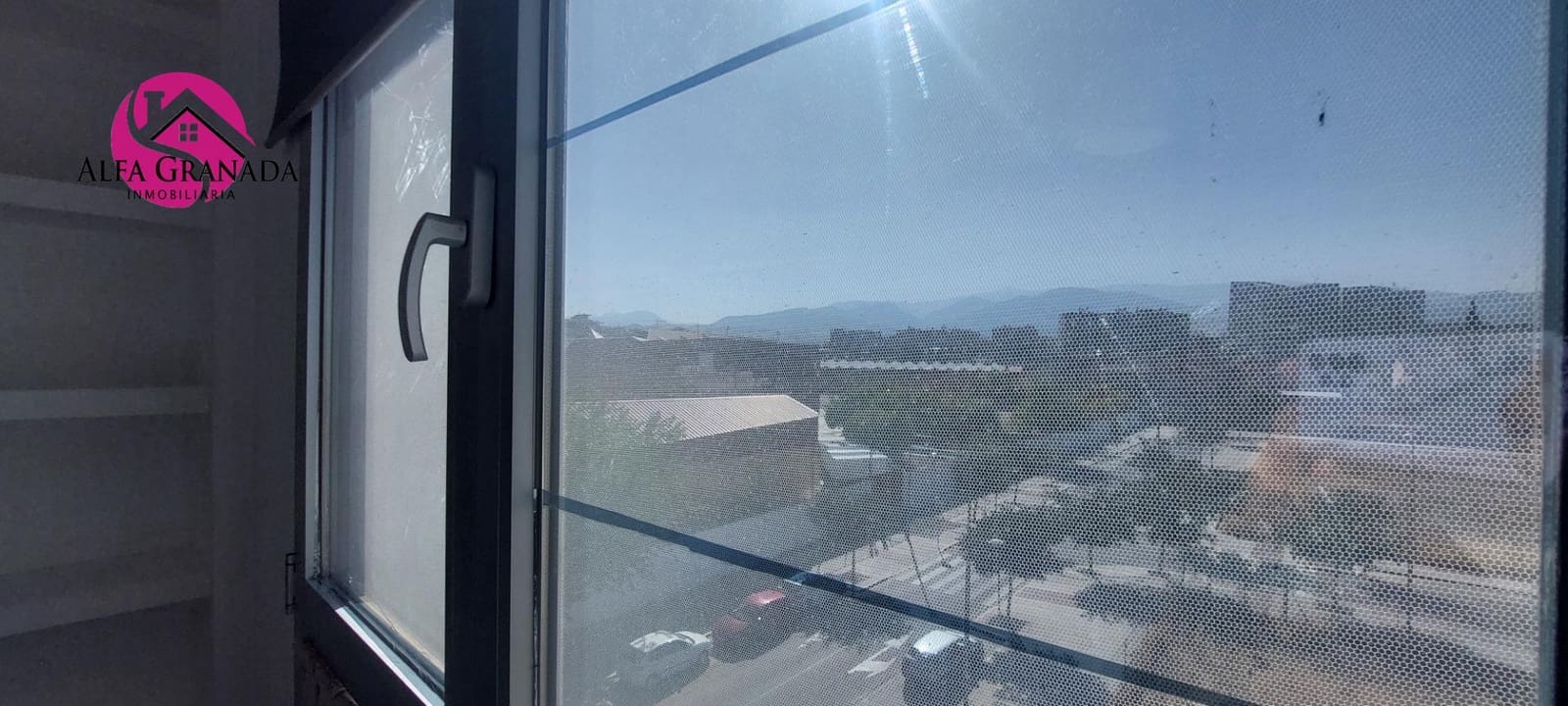 1 soverom Leilighet til leie i Granada by med svømmebasseng garasje - € 750 (Ref: 10147190)