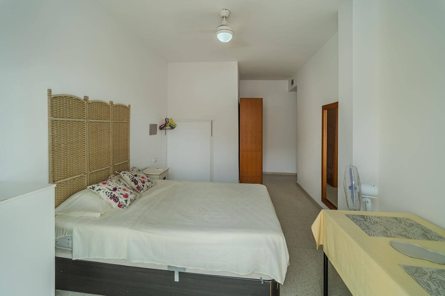 2 bedroom Flat for sale in Castell de Ferro - € 225,000 (Ref: 10148873)