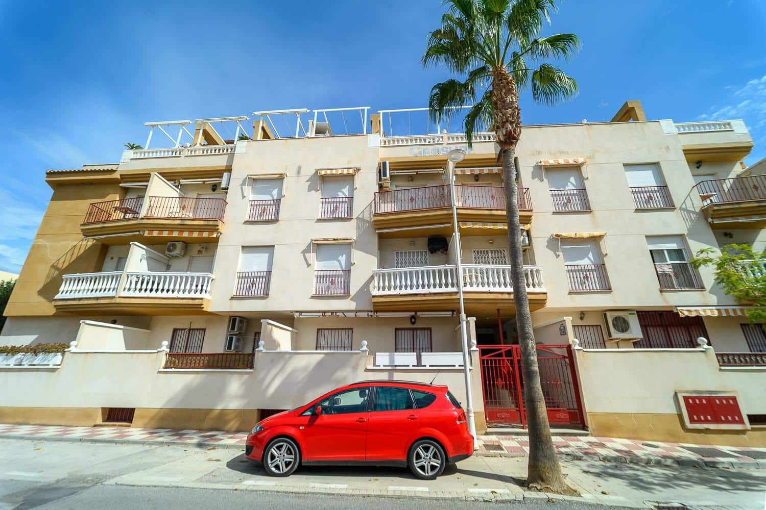 2 bedroom Flat for sale in Castell de Ferro - € 225,000 (Ref: 10148873)
