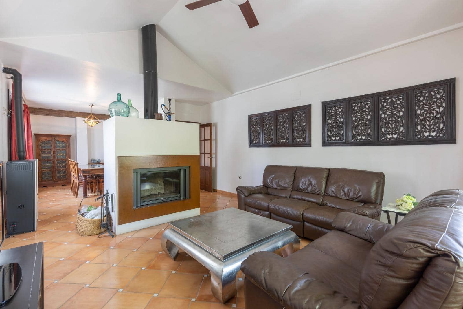 4 bedroom Villa for sale in Vegas del Genil with pool garage - € 429,000 (Ref: 10161553)