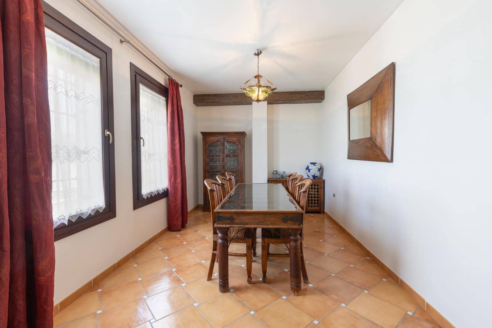 4 bedroom Villa for sale in Vegas del Genil with pool garage - € 429,000 (Ref: 10161553)