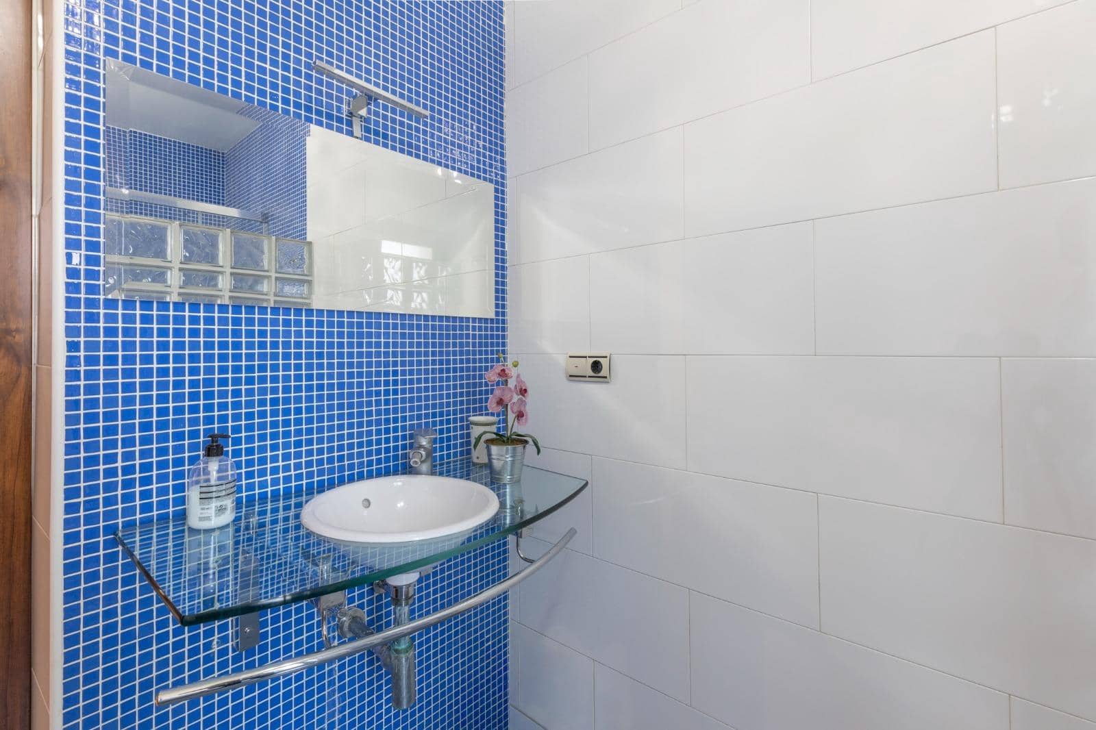 4 bedroom Villa for sale in Vegas del Genil with pool garage - € 429,000 (Ref: 10161553)