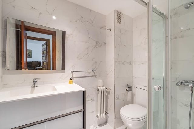 4 soverom Leilighet til salgs i Granada by med garasje - € 440 000 (Ref: 10185009)