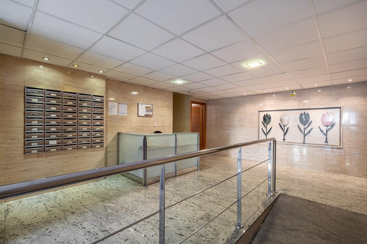 4 soverom Leilighet til salgs i Granada by med garasje - € 440 000 (Ref: 10185009)